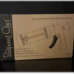 🍪Pampered Chef Cookie Press 1525 with 16 Disks Complete Set
